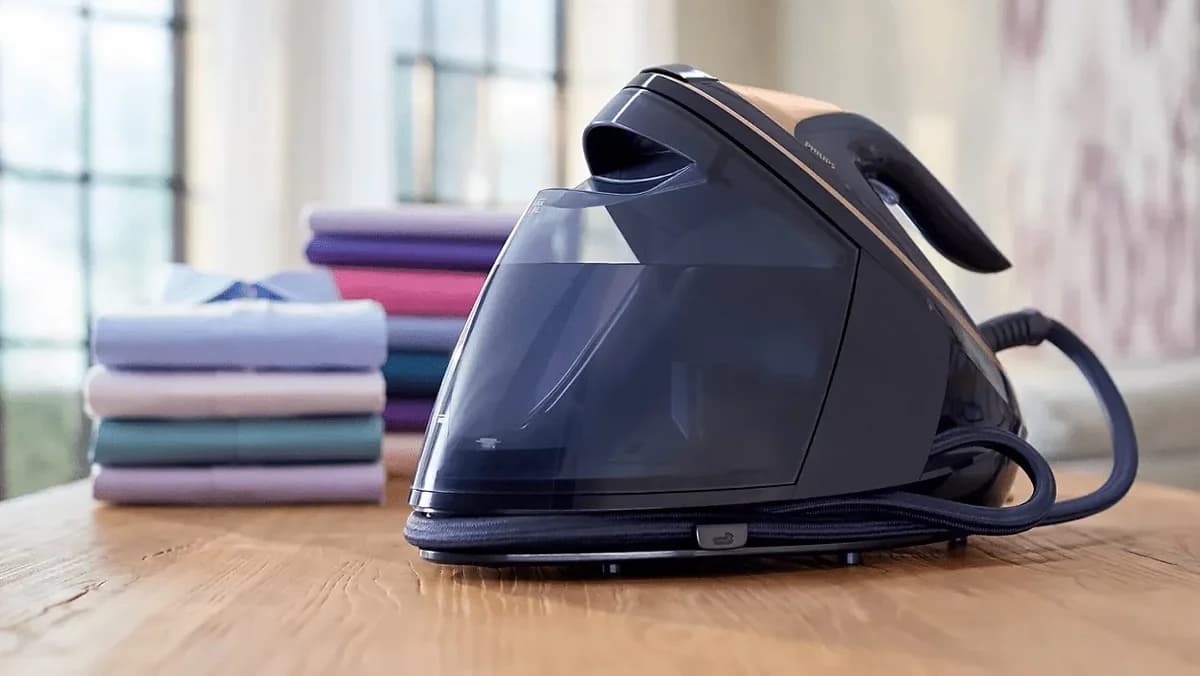 Philips PSG9050/20 9000 Serisi Buhar Kazanlı Ütü, 750 g'a varan Şok Buhar, ActiveSense Teknolojisi, Hafif Ütü, Dikey Buhar Püskürtme, ürün görseli 2